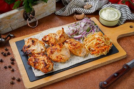 Куриная грудка на углях