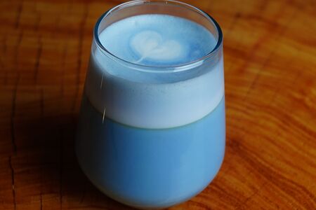 Голубая банановая матча