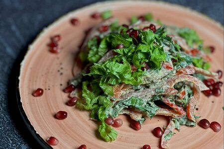 Салат с говядиной