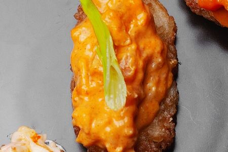 Криспи-суши с лососем