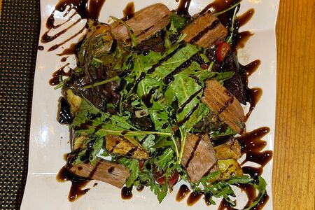 Салат фирменный Хан