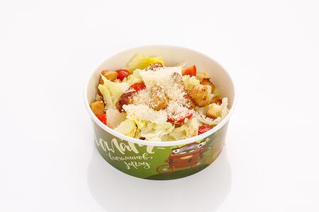 Салат Цезарь с курицей