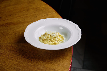 Спагетти Качо-е-пепе