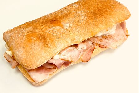 Панини с прошутто котто и страчателлой