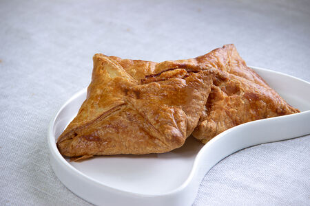 Бурекас ветчина-сыр