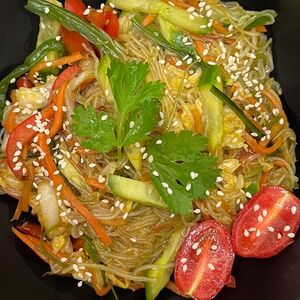 Сингапурская лапша с овощами