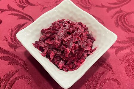 Свекла с чесноком