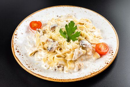 Фетучини курица- грибы