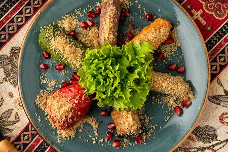 Ассорти из пхали