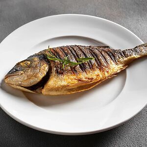 Дорадо на мангале