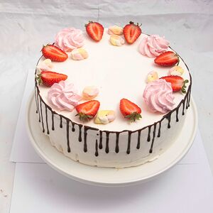 Торт Молочная девочка