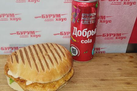 Бургер со свиным стейком и Coca-Cola