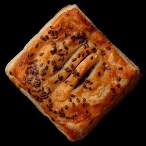 Слойка с ветчиной и сыром