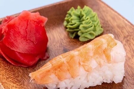 Суши с тигровой креветкой