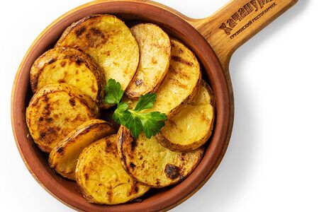 Картофель на мангале со сванской солью