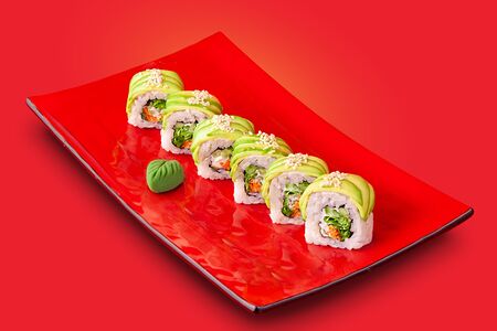 Суши с авокадо веган