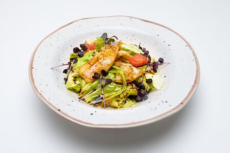 Салат с командорским кальмаром и запеченными баклажанами под имбирным соусом