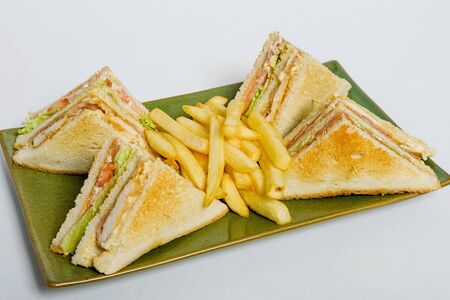 Клаб сэндвич курочка и бекон