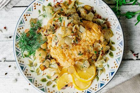 Судак с луком