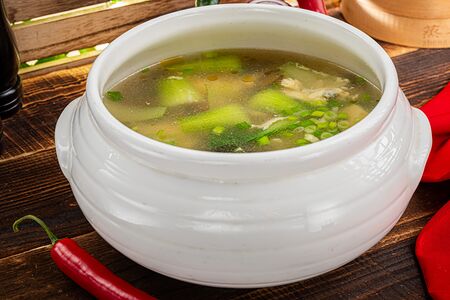 Суп с водорослями и яйцом