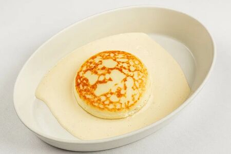 Сырник с ванильным соусом