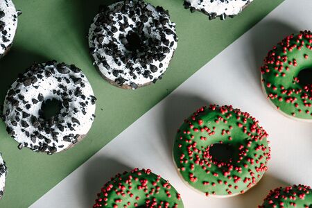 Донат карамельный