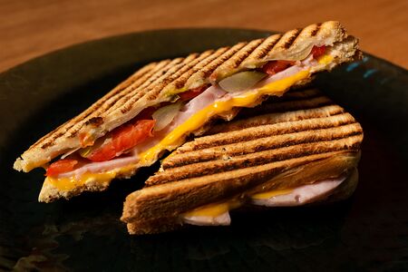 Сэндвич с ветчиной