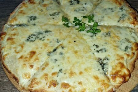 Пицца Четыре сыра