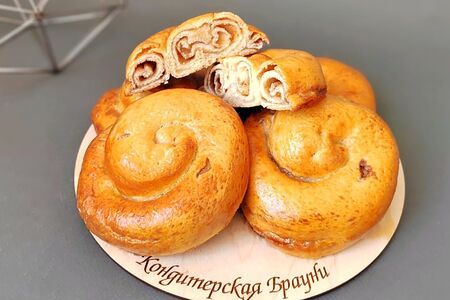 Булочка с корицей