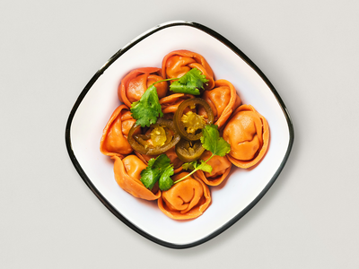 Большие мясные пельмени