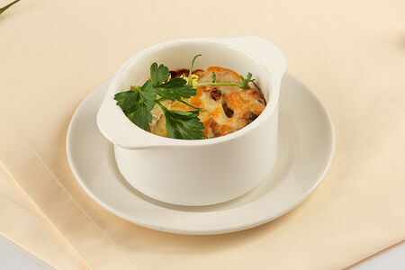 Жюльен из куриной грудки с грибами