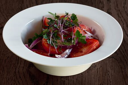 Розовые помидоры