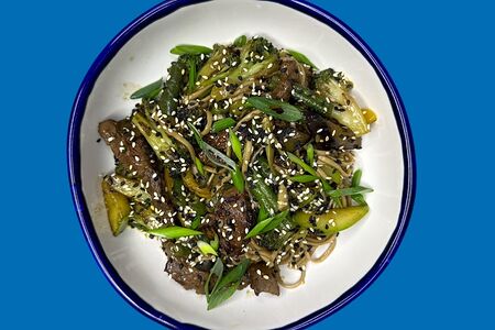 Wok с говядиной