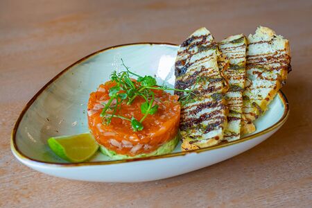 Тартар из лосося