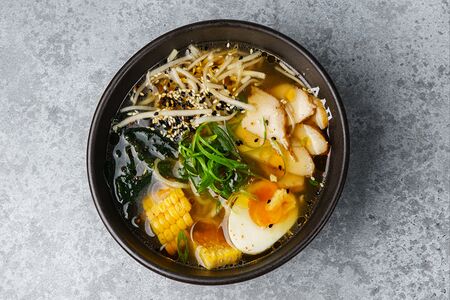 Рамен цыпленок