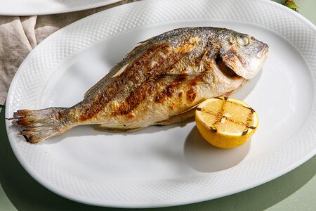 Дорадо на гриле