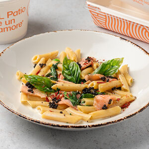 Пенне с лососем в сливочном соусе