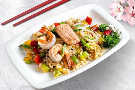 Теппаньяки рис с морепродуктами