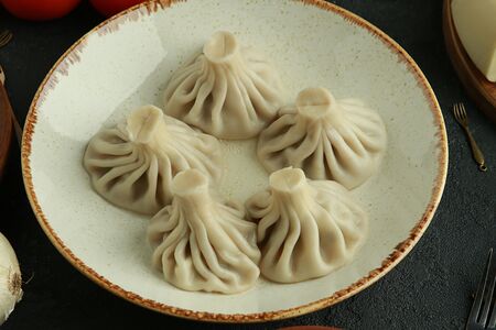 Хинкали с говядиной и свининой