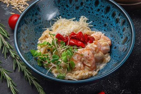 Паста ризони с креветкой