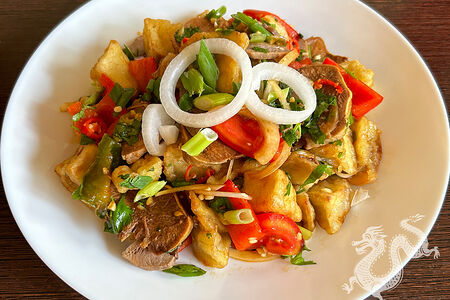 Теплый салат, баклажан с языком