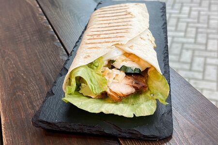 Гирос Цезарь