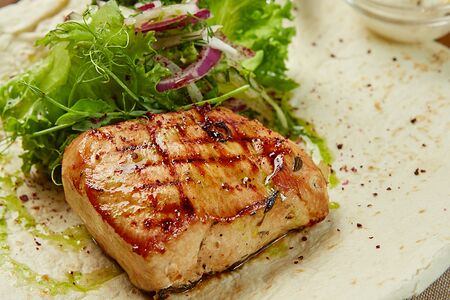 Стейк из индейки в прованских травах