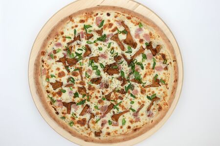 Лисички с беконом