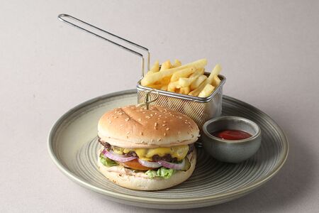 Бургер с говядиной