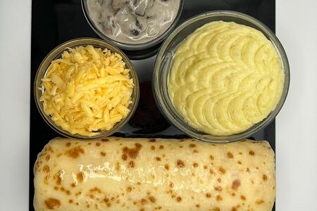 Блинчик с картошкой, грибами и сыром