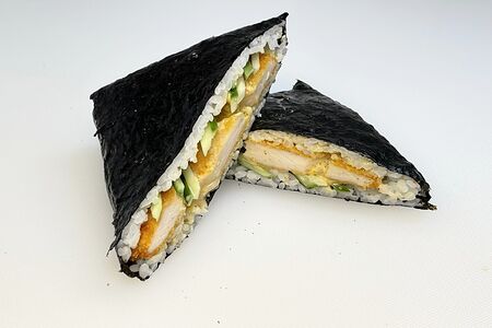 Суши-сэндвич с цыпленком 