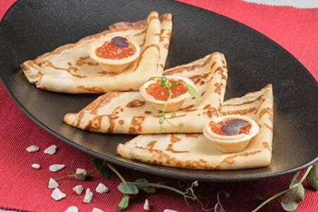 Блинчики с красной икрой