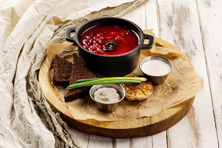 Борщ с томлёной говядиной