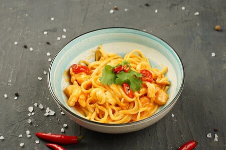 Паста Том Ям с морепродуктами